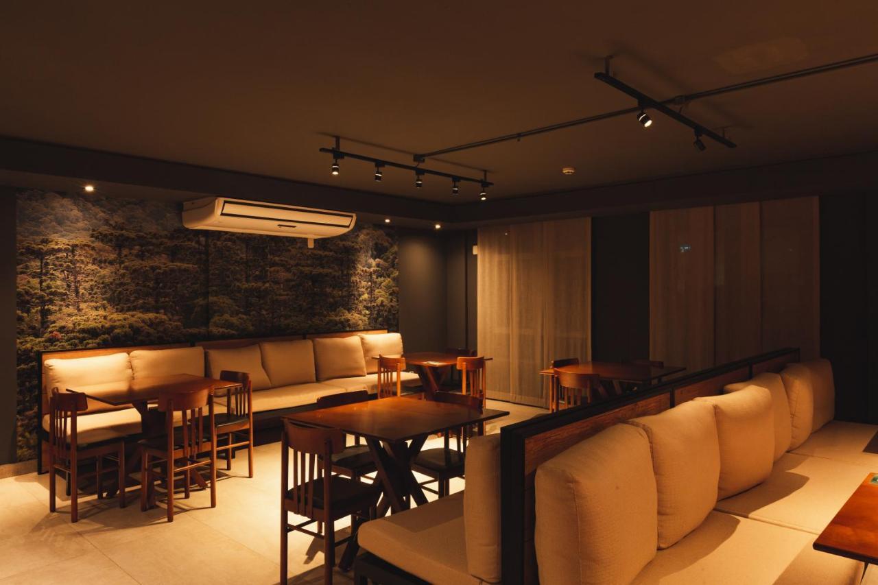 库里提巴机场美居酒店 São José dos Pinhais 外观 照片