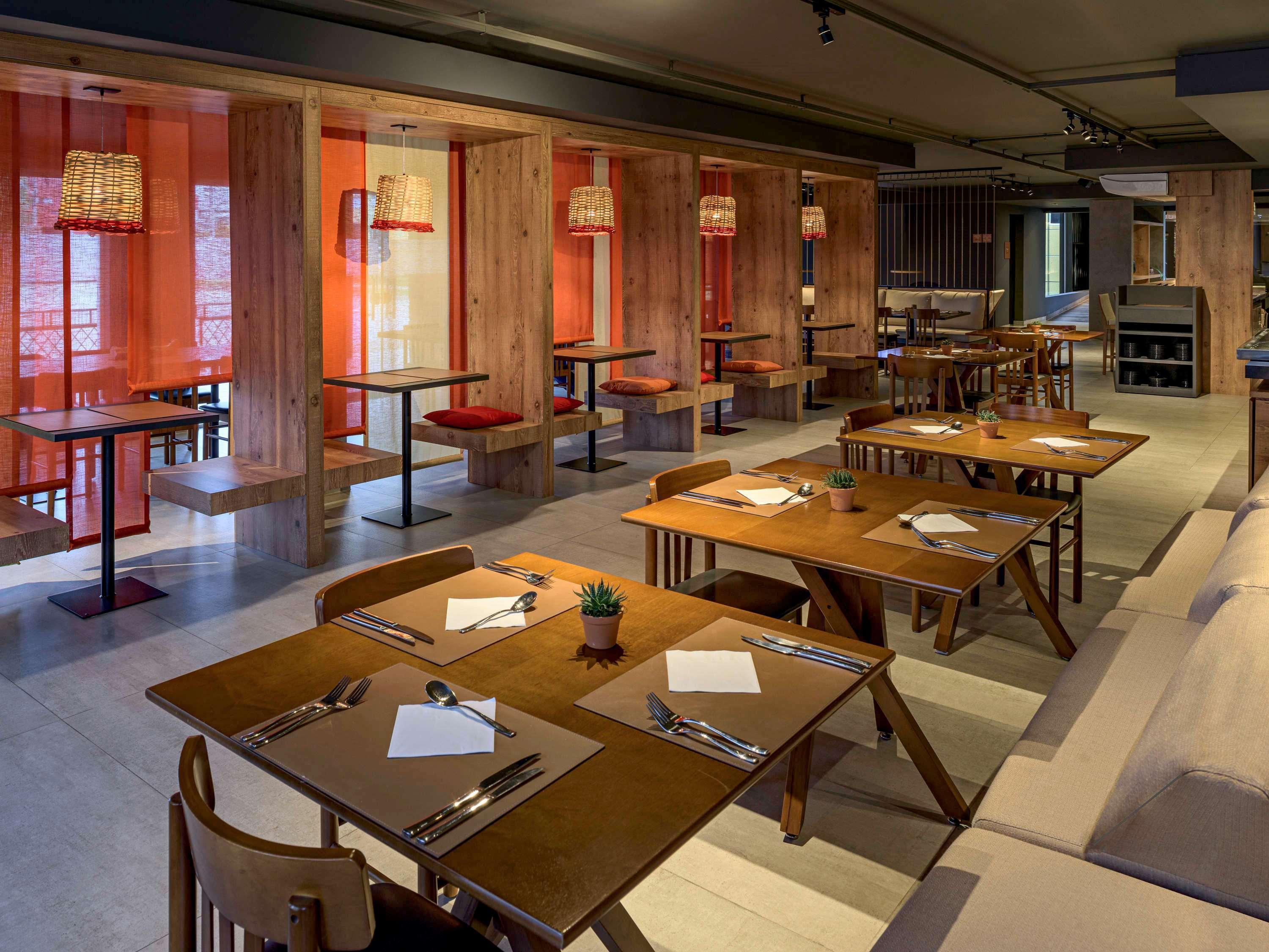 库里提巴机场美居酒店 São José dos Pinhais 外观 照片