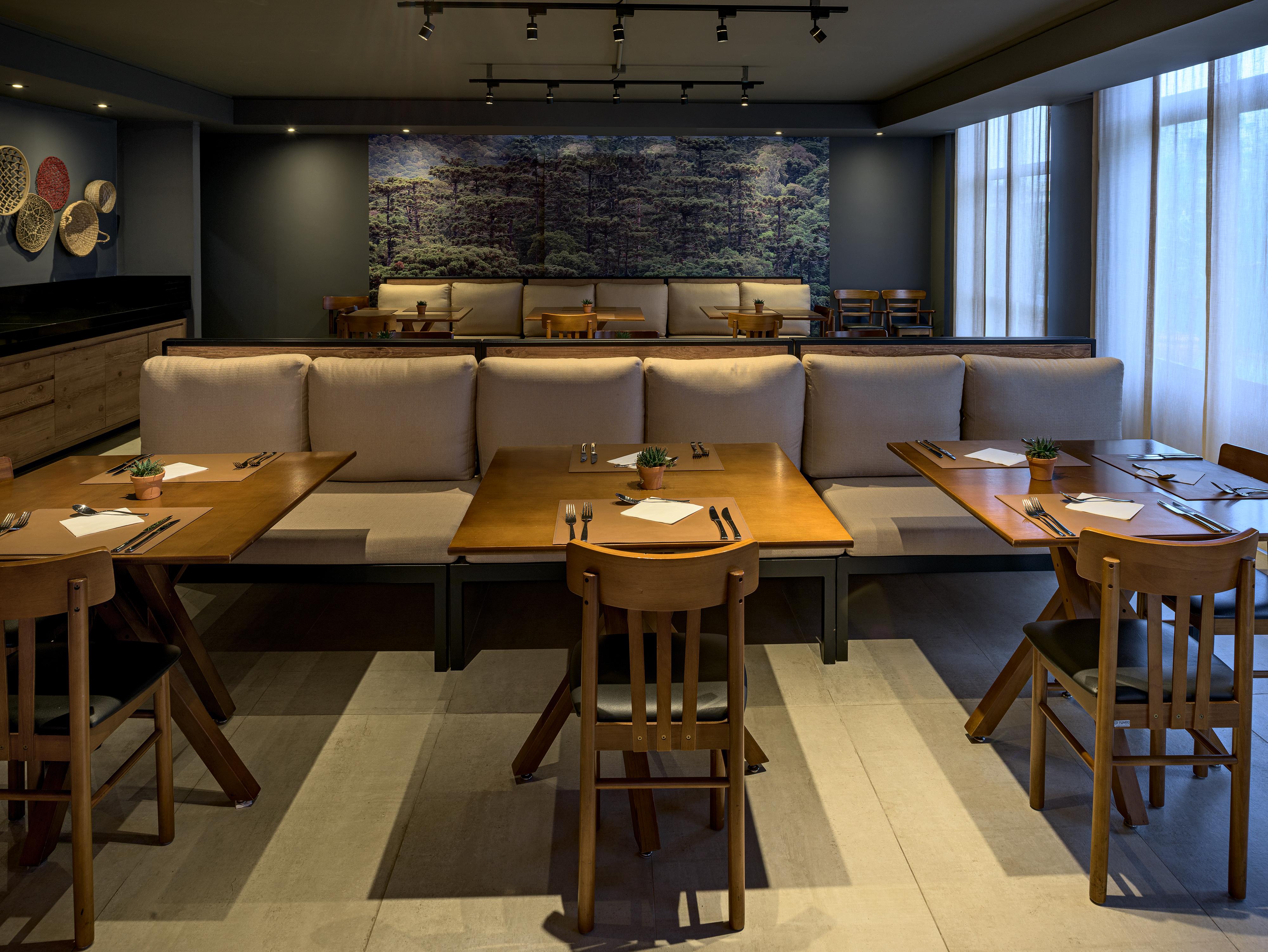 库里提巴机场美居酒店 São José dos Pinhais 外观 照片